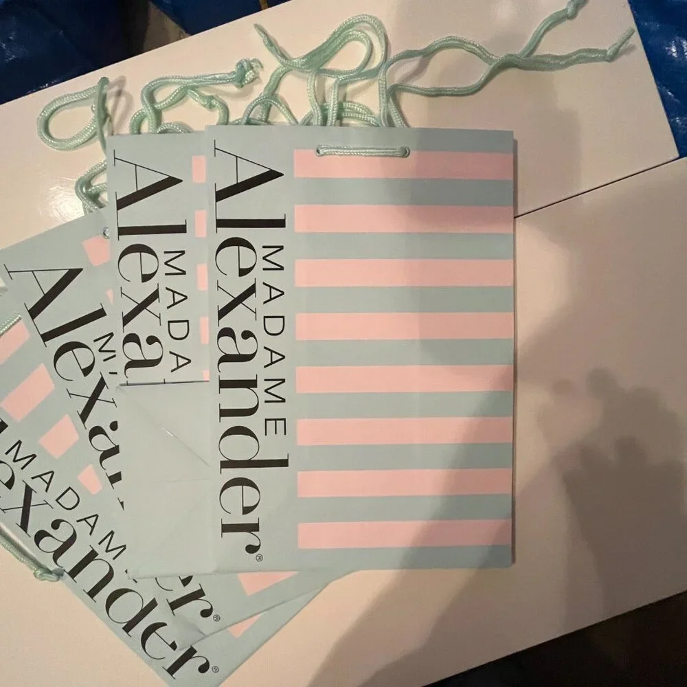 Madame Alexander Large Shopping Bags (Set of 4) (Great Condition - RARE) (p/s/x)
